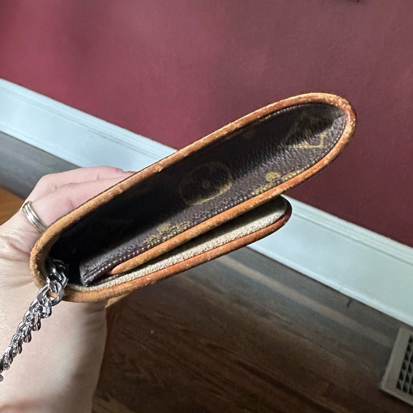 AUTHENTIC LONG TWIN GM POCHETTE LOUIS VUITTON - Picture 11 of 12